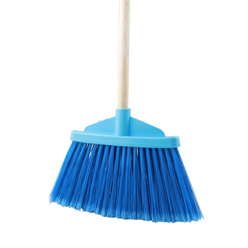 VASSOURA NYLON FLOR CARAVELA C/ CABO MADEIRA VS0313.jpg